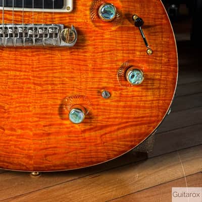 2012 PRS P22 10 Top Black Gold Burst image 8