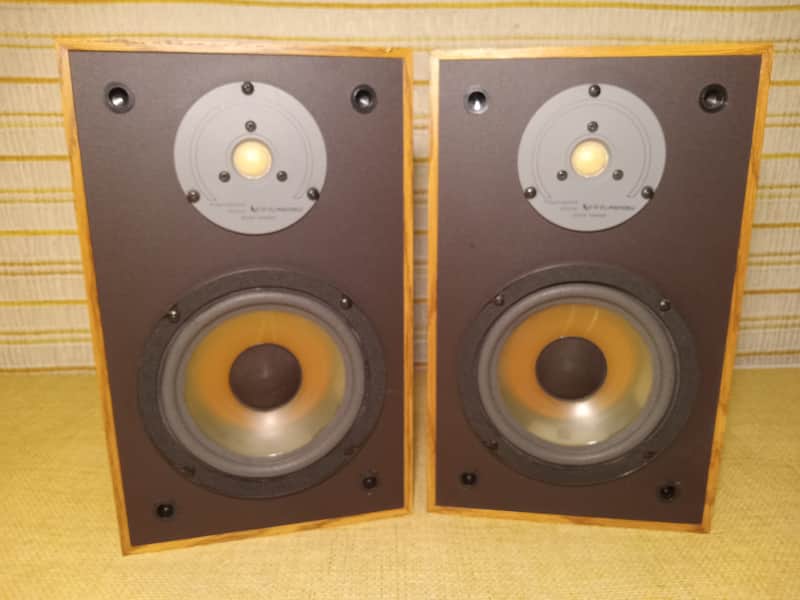 Infinity RS-10b Bookshelf Speakers 80s Vintage USA image 1