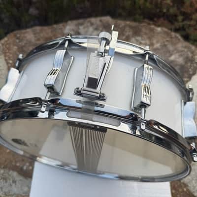 RARE Ludwig 10 LUG Vistalite Snare Drum White Opaque Acrylic 5x14 image 5