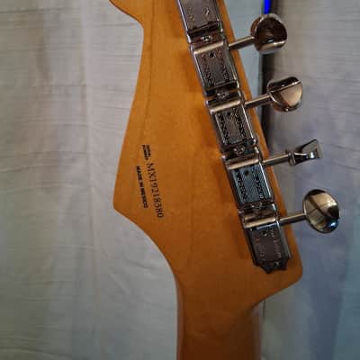 Fender Stratocaster 2019 - Red image 7