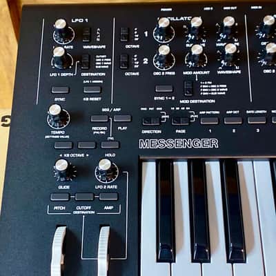 Moog Messenger 32-Key Monophonic Synthesizer - Black image 6