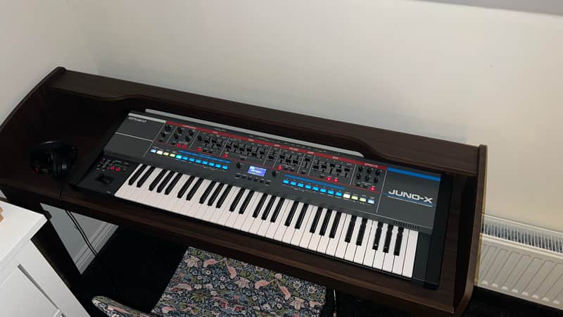 Roland Juno-X 61-Key Programmable Polyphonic Synthesizer 2022 - Present - Black image 1