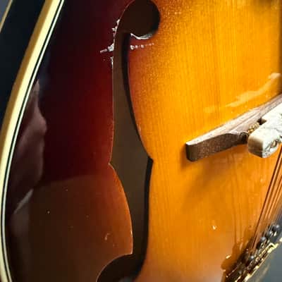 Kentucky KM-630 F-Style Mandolin Vintage Sunburst Finish w/ Case image 8