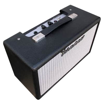 Yerasov Tonmeister 15-Watt Single Channel Tube Guitar Combo Amp Amplifier image 4