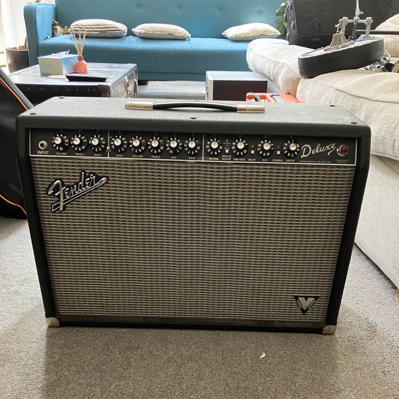 Fender Deluxe VM Vintage Modified 2-Channel 40-Watt 1x12" Guitar Combo 2009 - 2012 - Black image 1