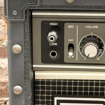 Roland JC-120 Jazz Chorus 120-Watt 2x12" Stereo Guitar Combo Amp image 3