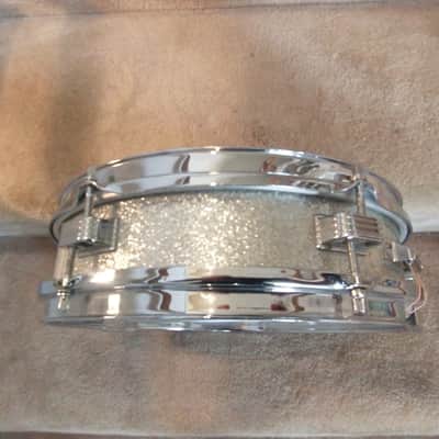Ludwig Vintage 1962 Jazz Combo 3 X 13 Snare Drum, Silver Sparkle, COB Hoops - Mint! image 4