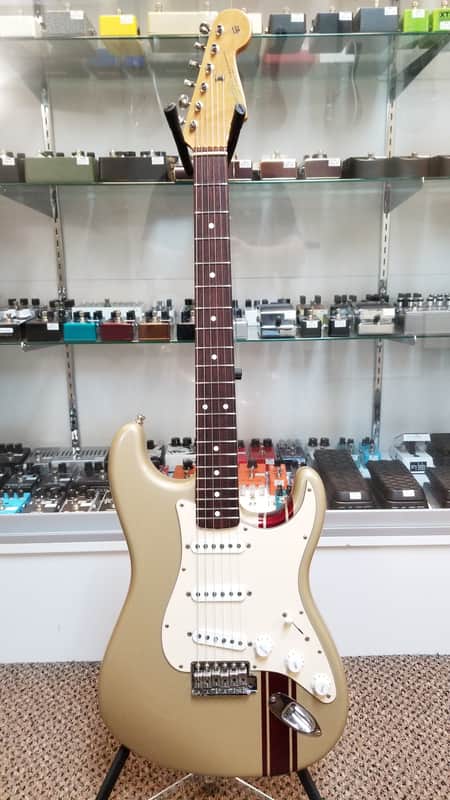 used Fender John Mayer Stratocaster in Shoreline Gold, Very Good Condition