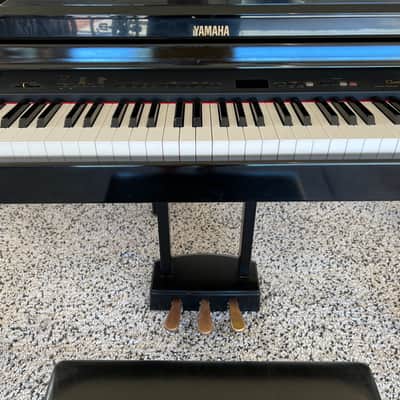 YAMAHA Clavinova CLP-555 電子ピアノ Yamaha Clavinova CLP-555 Black (high gloss) | Reverb