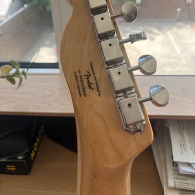 Squier Classic Vibe '60s Telecaster Custom 2019 - Present - 3-Color Sunburst image 4