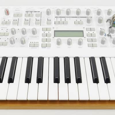 Access Virus Ti Polar Synthesizer Keyboard + Top Zustand + 1,5 Jahre Garantie image 4