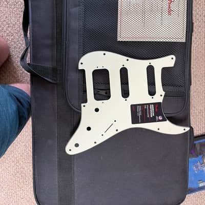 Fender American Performer Stratocaster HSS with Maple Fretboard 2018 - Present - Satin Surf Green image 3