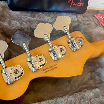 Fender Ultra Jazz Bass Limited 2023 - Mystic Pine Green image 9