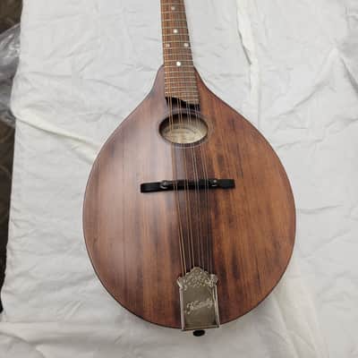 Kentucky model KM-226 A-Style Mandolin, with deluxe gig bag image 2