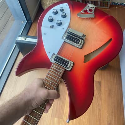 2015 Rickenbacker 330 with OHSC image 19