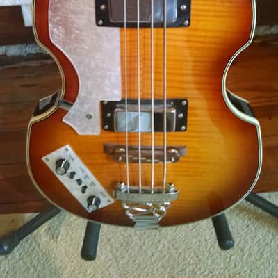 Rogue Beatle Bass - Lefty image 1