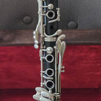 Buffet Crampon E11 Bb Clarinet image 3