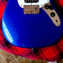 Squier by Fender Mustang Bullet 2020 - Blue Sparkle - glossy