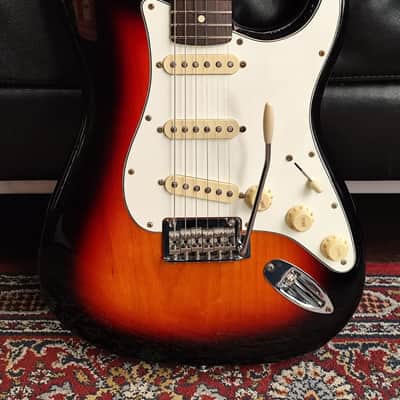 Fender Stratocaster Player II 70th 2024 - 3 Tono Sunburst imagen 1