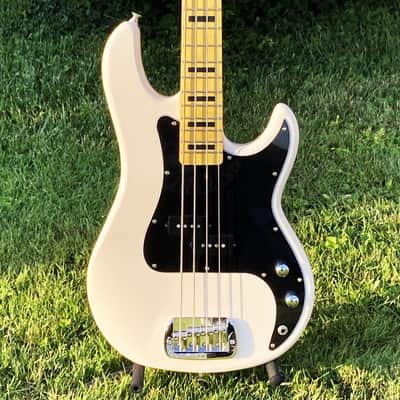 G&L Tribute Series LB-100 | Reverb