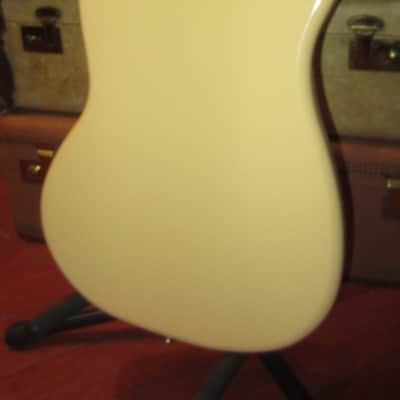 2019 Squier by Fender Classic Vibe '60s Mustang White image 6