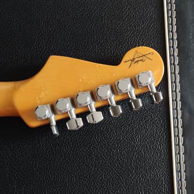 Fender Custom Shop Deluxe Stratocaster 2011 – Graffiti Yellow – OHSC – Fresh Setup image 13