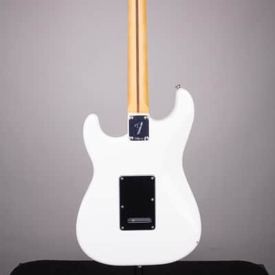 Fender Player II Stratocaster Electric Guitar - Polar White with Rosewood Fingerboard image 4