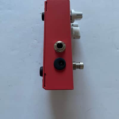Sioux Guitars Villa Ave Distortion Overdrive Sioux City Iowa Guitar Effect Pedal image 3