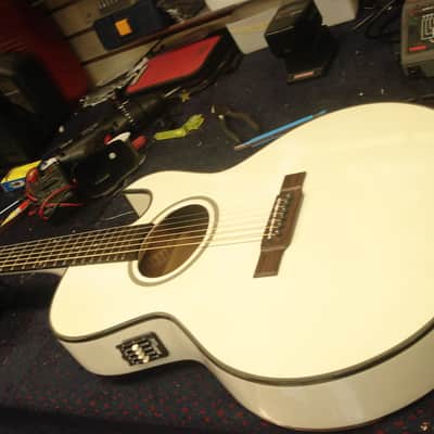 Washburn EA20WH Festival Series Acoustic/Electric Guitar white image 15