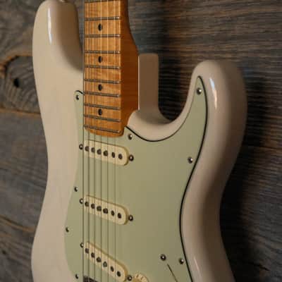 Used Fender 2010 Custom Shop Deluxe Stratocaster - Antique White w/OHSC image 6
