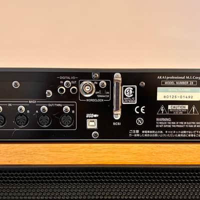 Akai Z8 Sampler 2002 - Silver image 2