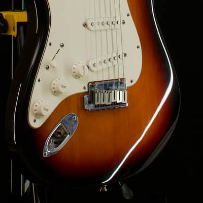 2001 Fender American Stratocaster Left-Handed with Rosewood Fretboard 3-Color Sunburst image 1