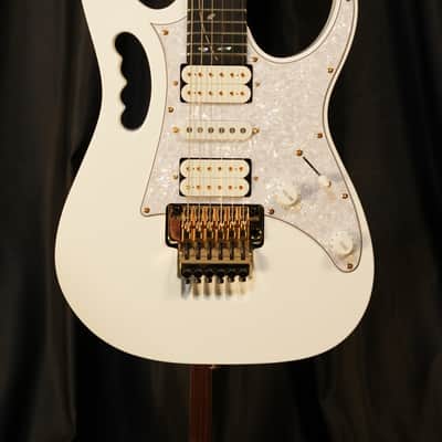 Ibanez JEM7VP-WH Steve Vai Premium Signature White image 2