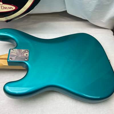 Fender PARTS Stratocaster - 1999 American Deluxe neck on 1983 Dan Smith-era Standard Strat body with Case - Transparent Teal image 18