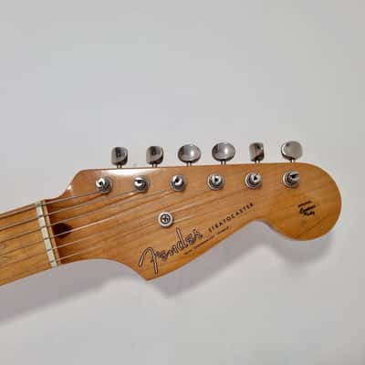 Fender Limited Edition 40th Anniversary 1954 Reissue Stratocaster with Maple Fretboard 1994 - 2-Color Sunburst image 2