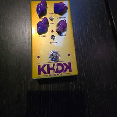 KHDK Electronics Scuzz Box Fuzz 2010s - Yellow image 1