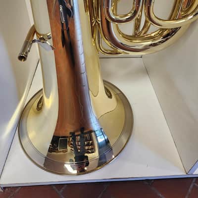 New Alexander 163 CC Tuba, Key of C, Yellow Brass, 5 valves, Lacquered, with Garland image 11