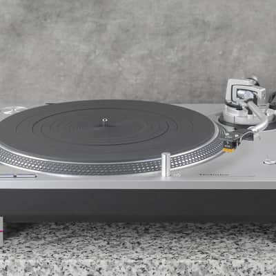 Technics SL-1200GR Direct Drive Turntable in Excellent Condition image 4
