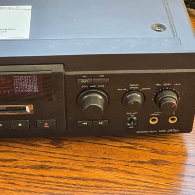 Sony MDS-JA3ES minidisc player recorder deck Early or mid-1990s - Black image 4