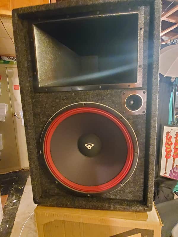 Cerwin-Vega V15-B Mid 1980s Speaker image 1