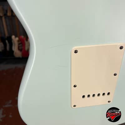 Squier Classic Vibe Stratocaster 40 Th Sonic Blue + Fender Tex Mex Pickups image 8
