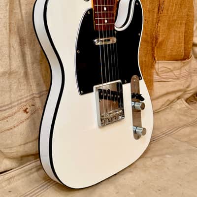 Fender MIJ Traditional 60's Telecaster Custom 2017 - Arctic White image 5