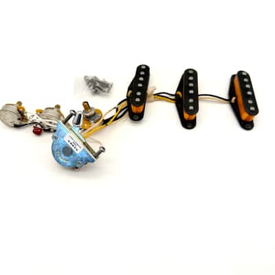 Fender Pure Vintage '59 Strat® Pickup Set and Harness bpu661 image 1