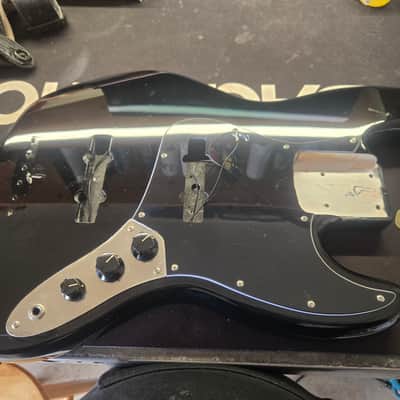 Squier 5 string Jazz Bass body 70's partially loaded 2020's - Black image 1