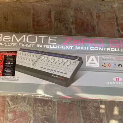 Novation ReMOTE Zero SL Desktop MIDI DAW Controller 2006 - Silver image 2