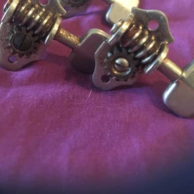 Grover Sta-tite Guitar Tuners Set ( 3+3), Square-ish Buttons, Nickel image 4