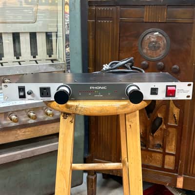 Phonic PPC 9000 Power Conditioner With Light Modules image 1