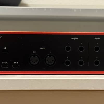 Focusrite Scarlett 4i4 4th Gen USB Audio Interface 2023 - Present - Red image 6