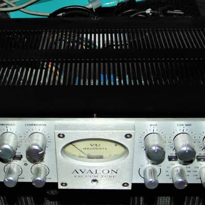 Avalon Design VT-737sp Vacuum Tube Channel Strip Preamp EQ Compressor 737 sp image 9