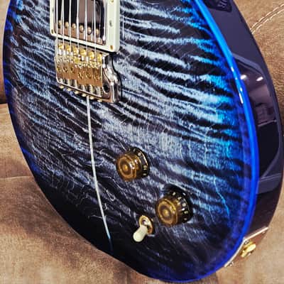PRS ( Mint) Santana Retro (One Piece Top) Quilted Maple 10-top 2022 - Charcoal Blue image 3